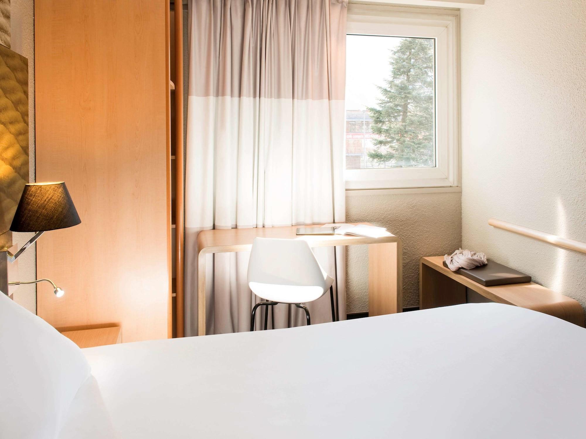 Ibis Sallanches Porte Du Montblanc Hotell Eksteriør bilde